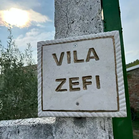 Zefi Rrenc דירה *