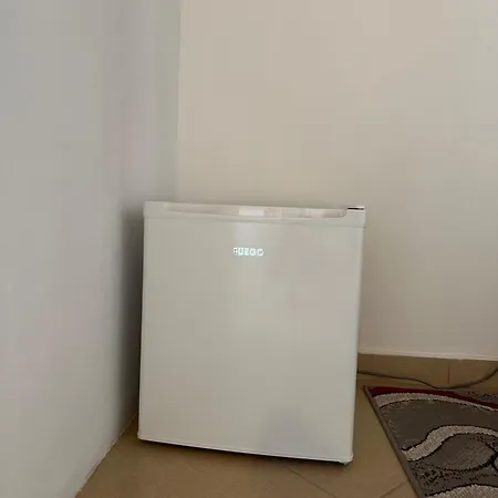 Zefi Rrenc * Shkodër